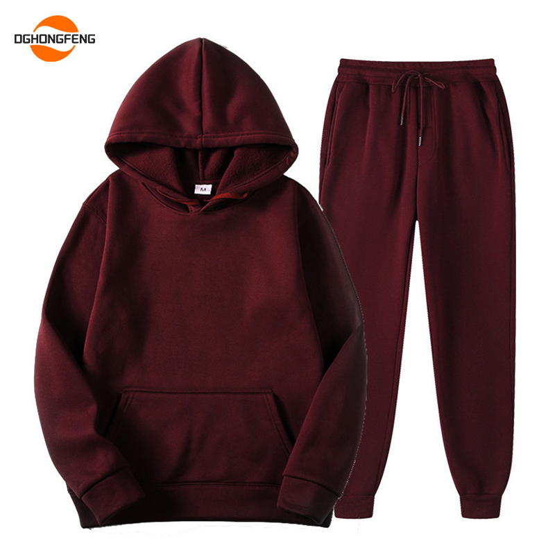 We, a clothing manufacturer, deliver bespoke sweatpants and hoodie sets with premium fabrics.